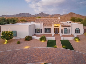 Exterior - The 1986 Scottsdale Pickleball and Pool Oasis (Scottsdale)