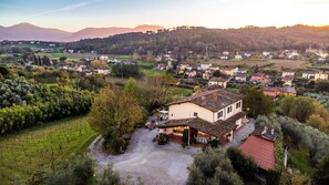 Exterior - Villa Amore, a Romantic Hilltop Farmhouse in Lucca (Lucca)