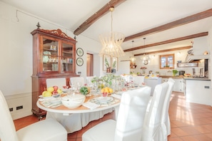 Dining - Villa Amore, a Romantic Hilltop Farmhouse in Lucca (Lucca)