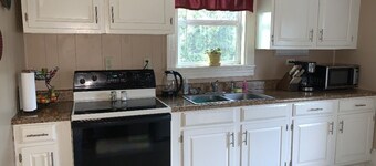 Roomy Outdoor Getaway close to Pipestem Park and Winterplace Resort. 