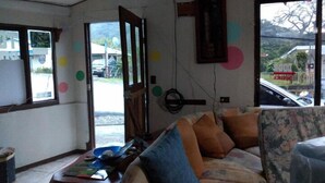 Unclassified image, 5 of 9, button - HOSTEL PACO HOUSE (Monteverde)