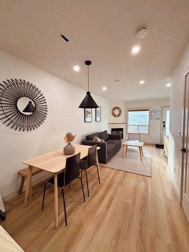 The Overlook Stay |3 Homes |Canmore Harvie Heights