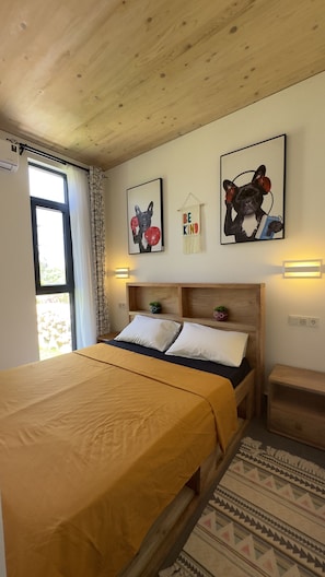 1 bedroom, iron/ironing board, free WiFi, bed sheets