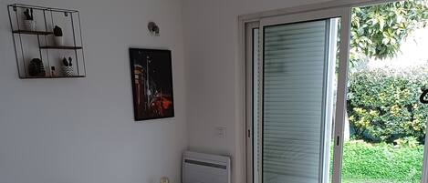 1 Schlafzimmer, Bügeleisen/Bügelbrett, Bettwäsche