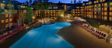 Udendørs pool, opvarmet pool