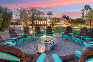 Property grounds - 5BR Scottsdale Luxury Resort! Heated Pool, Basketball, Golf (Scottsdale)