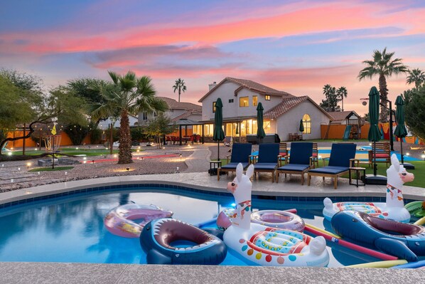 Outdoor pool, a heated pool - 5BR Scottsdale Luxury Resort! Heated Pool, Basketball, Golf (Scottsdale)
