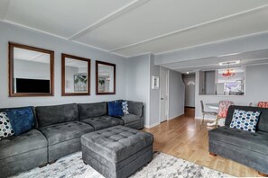 TV, fireplace - Direct Ocean Ocean View and Best Mid-Island Location, Beach Gear Provided (Tybee Island)
