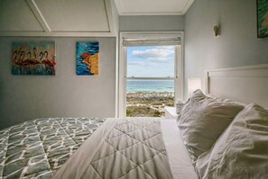 2 bedrooms, WiFi, bed sheets - Direct Ocean Ocean View and Best Mid-Island Location, Beach Gear Provided (Tybee Island)
