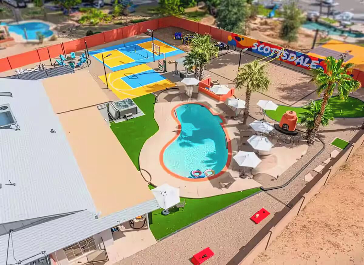 Piscine extérieure, piscine chauffée