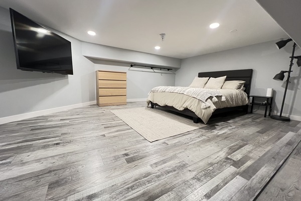 1 habitación, escritorio, tabla de planchar con plancha y wifi gratis