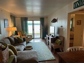 Smart-TV og DVD-spiller