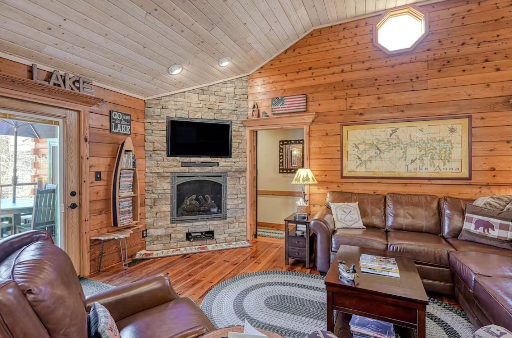 Smart TV, fireplace, DVD player, video library