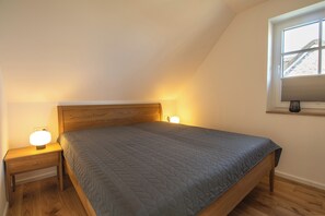 3 Schlafzimmer, Schreibtisch, Reisekinderbett, kostenloses WLAN