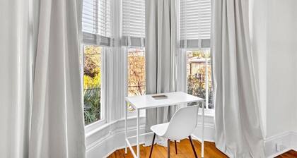 5â
3BR LUXURY â Walk 95/100 + Bonus 4th Night-PRIVATE PARKING AND COURTYARD!
