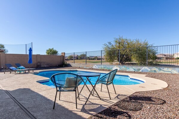 Pool - 5BR/3BA Home with Private Heated Pool and Golf Course Views in San Tan Valley (San Tan Valley)