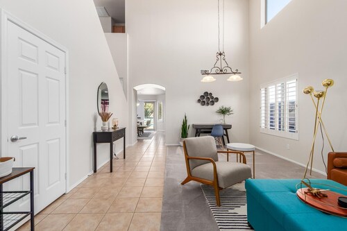 5BR/3BA Home with Private Heated Pool and Golf Course Views in San Tan Valley