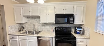 Affordable large group house near Cincy and NKY events