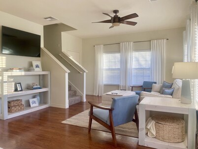 Cozy Monkey Island Townhome - Pool - Gym - Walk To Marina/Lakeside Restaurant