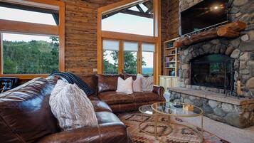 TV connectée, cheminée