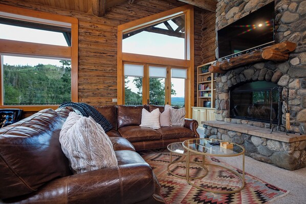 TV connectée, cheminée