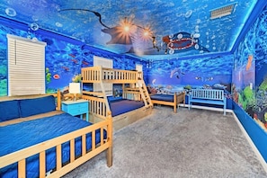9 Schlafzimmer, Bügeleisen/Bügelbrett, Reisekinderbett, WLAN