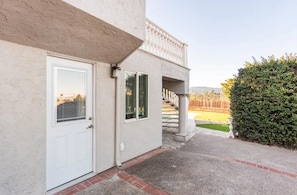Exterior detail - Hillsborough Haven: Private Pool, Hot Tub & Scenic Views in a gated House. (Hillsborough)