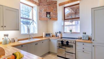 洗碗机、高脚椅