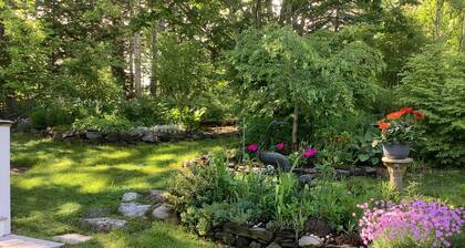 Elegant Boothbay Harbor, Maine Studio