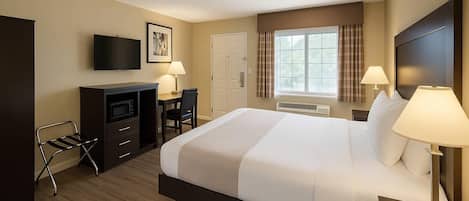 Standard Room, 1 King Bed, Non Smoking | Individually furnished, desk, free WiFi, bed sheets