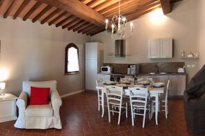 Interior - Borgo del Silenzio with private pool, all apartments (Lajatico)