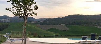 Borgo del Silenzio with private pool, all apartments