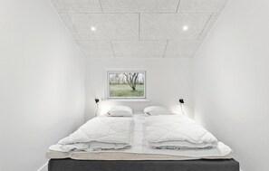 4 bedrooms, free WiFi