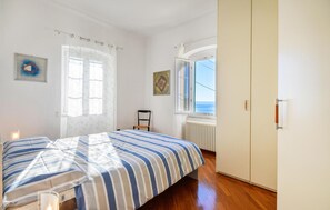 3 habitaciones, cuna de viaje, wifi gratis y ropa de cama 