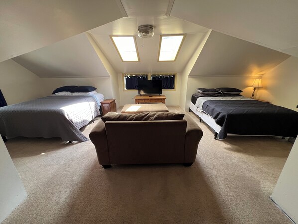 4 sovrum, strykjärn/strykbräda, gratis wi-fi och sängkläder