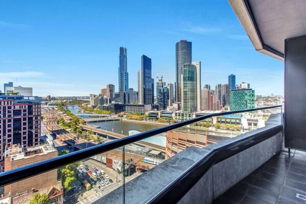 Terrace/patio - Riverview Suites by EdgeTrip (Melbourne)
