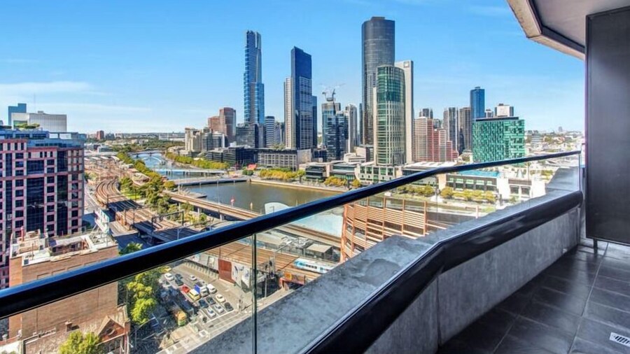 EdgeTrip河景套房