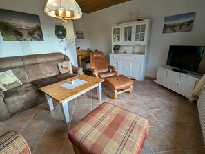 Télévision, chaîne hi-fi