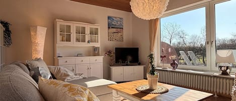 Fernseher, Stereoanlage