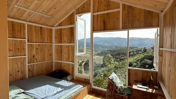 Panoramic Bungalow | 1 bedroom, soundproofing, free WiFi, bed sheets