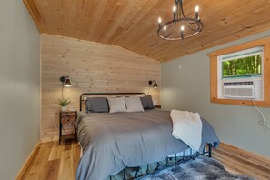 2 makuuhuonetta, Wi-Fi, vuodevaatteet