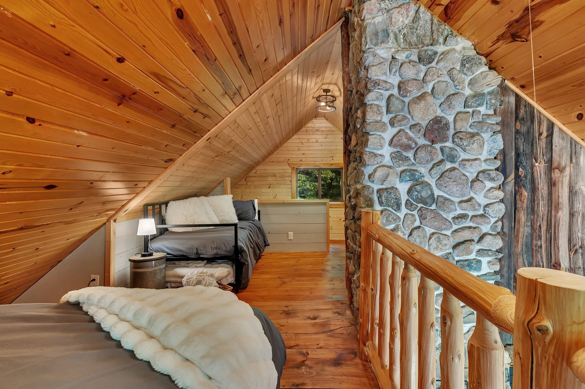 2 室のベッドルーム、WiFi、ベッドシーツ