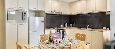 Fridge, microwave, oven, stovetop