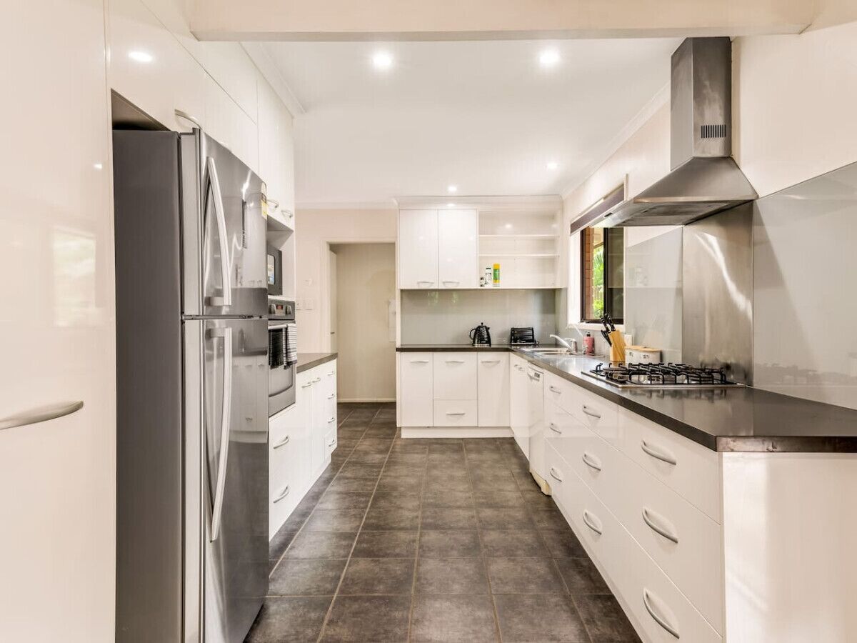 Fridge, microwave, dishwasher, highchair