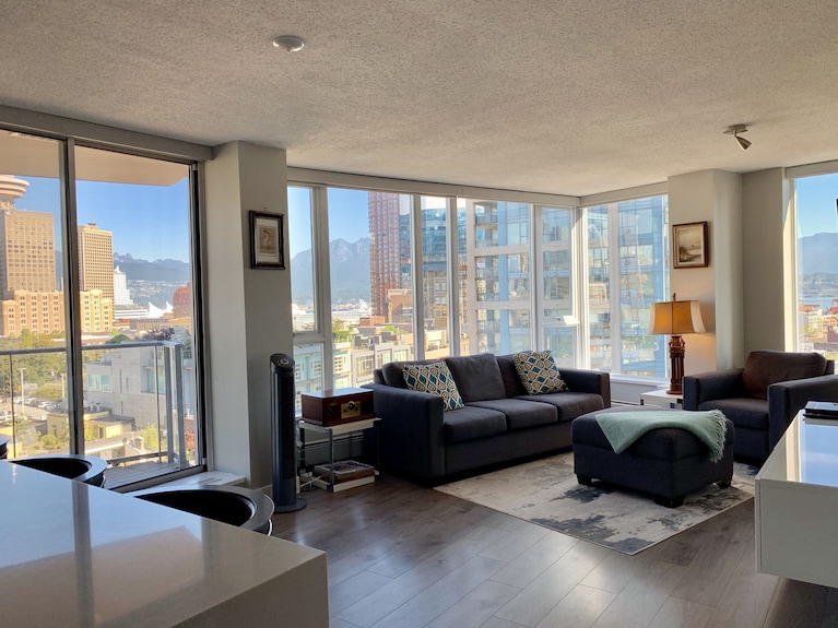 Amazing Views, Dt, Free Parking - Vancouver