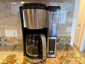 Kaffe och/eller kaffebryggare