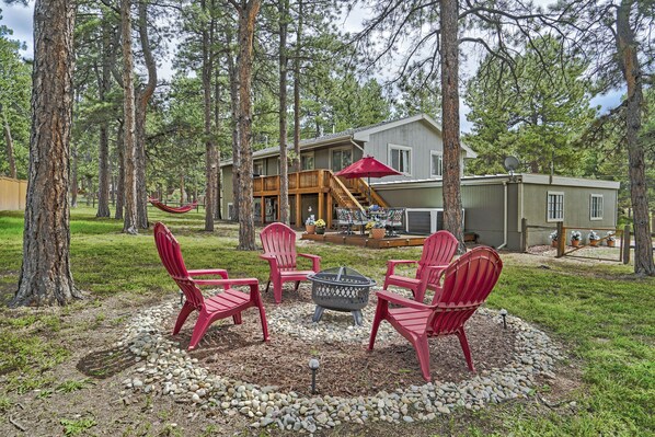 Exterior detail - Sunnywood (Woodland Park)