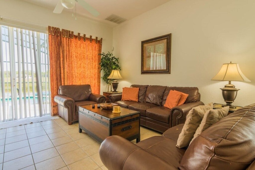 Lake View - No Rear Neighbors - Pool And Spa - Marbella North - Davenport