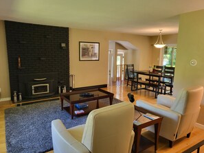 Smart TV, fireplace, DVD player, table football