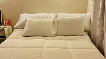 1 habitación, wifi y ropa de cama